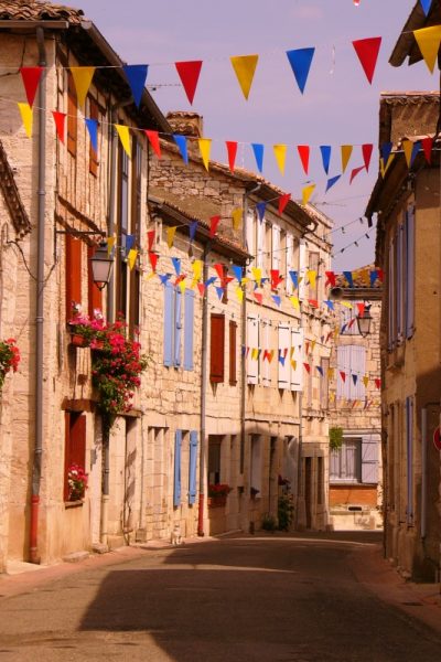 Montpezat_de_Quercy_Porte_ville